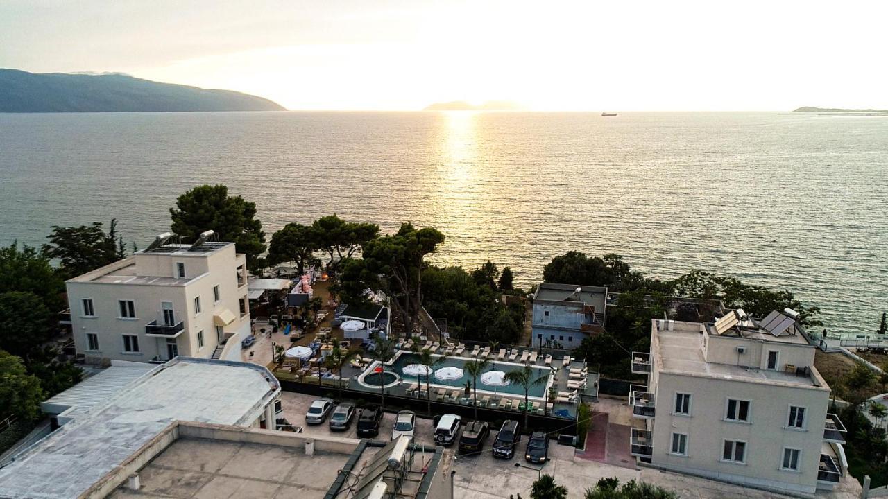 Le Palazzine Hotel Vlorë Екстериор снимка