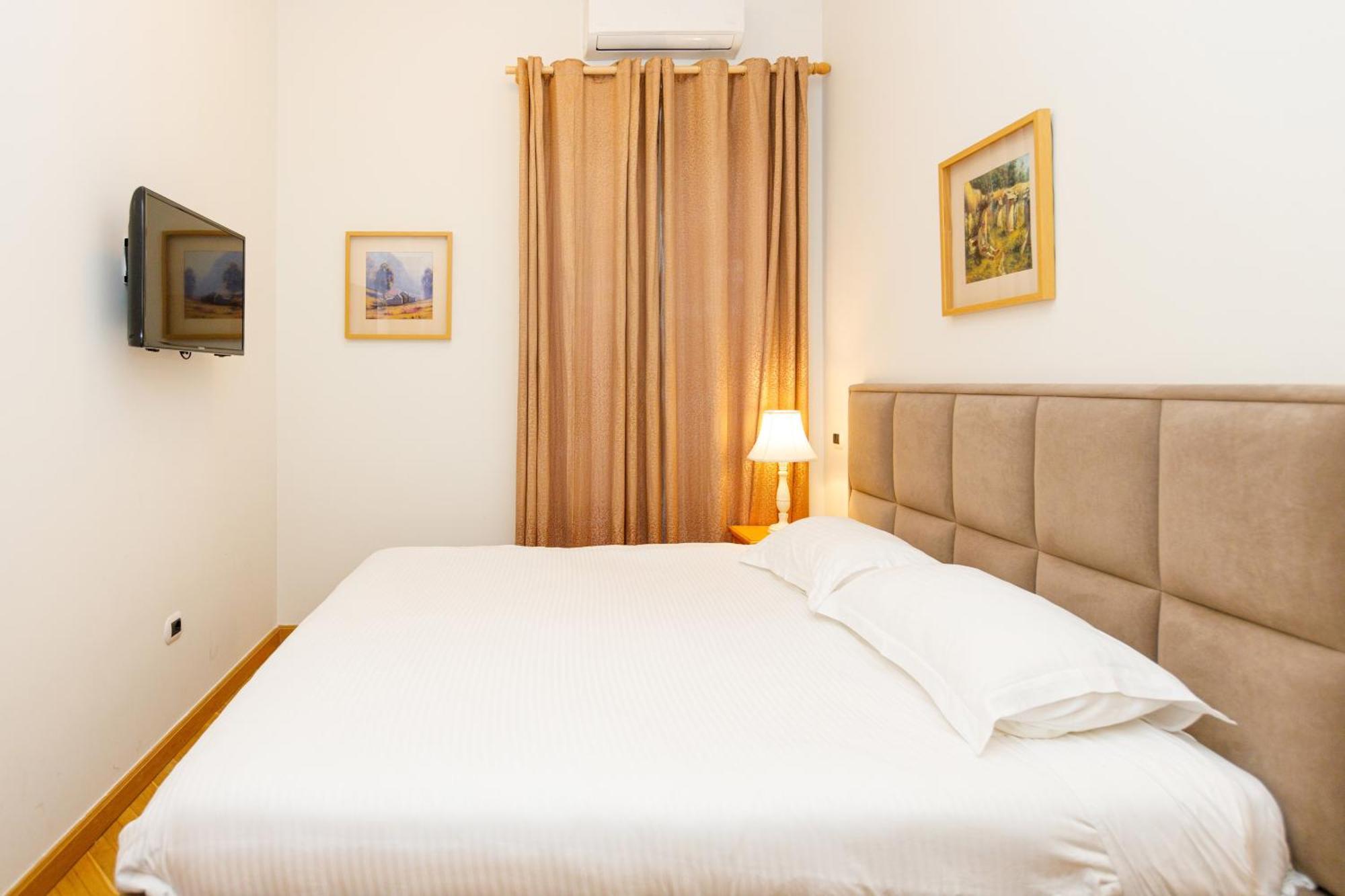 Le Palazzine Hotel Vlorë Екстериор снимка