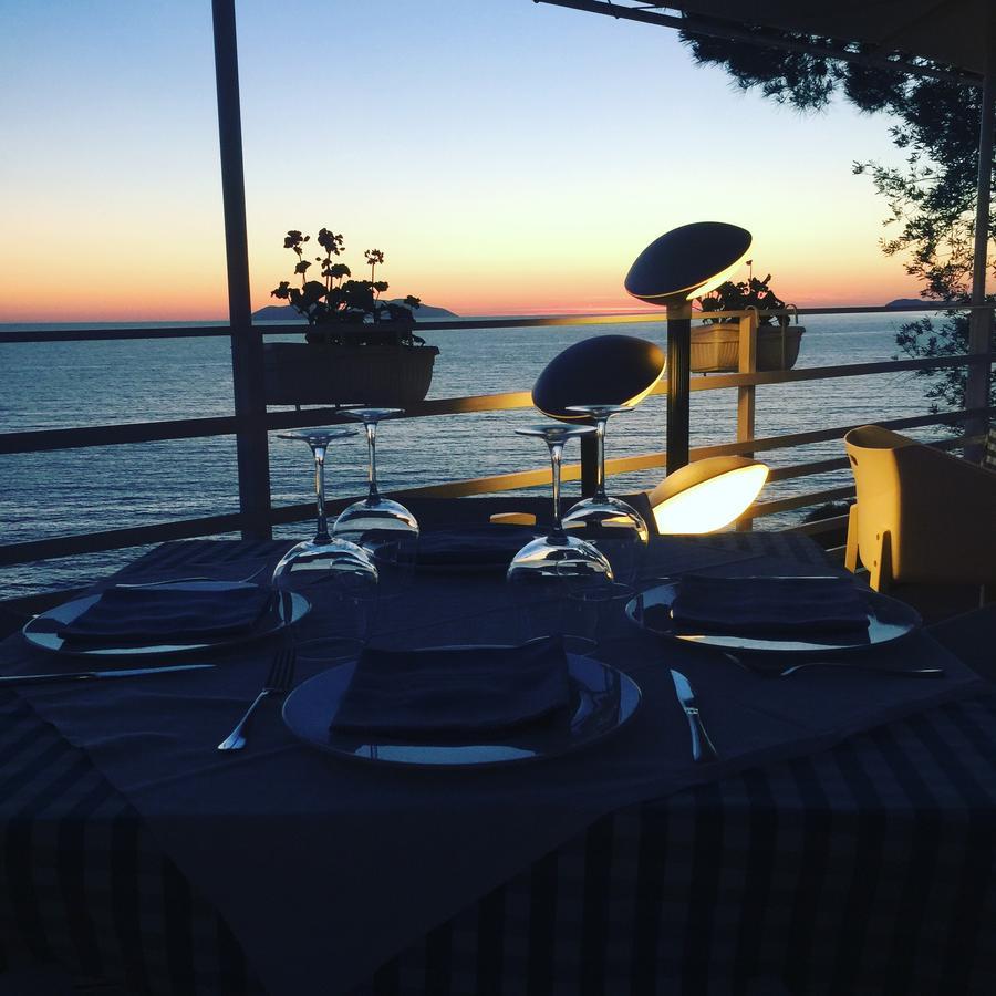 Le Palazzine Hotel Vlorë Екстериор снимка